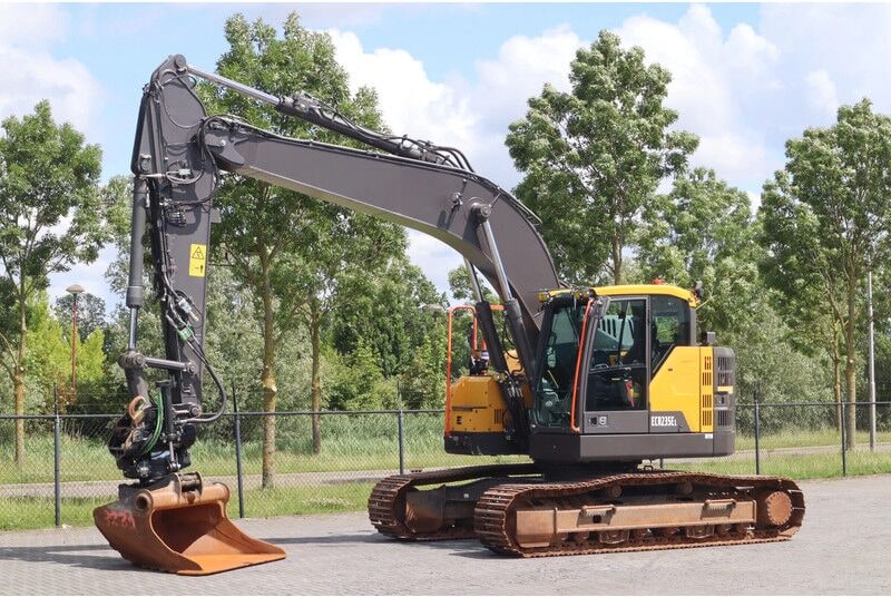 2020 Volvo ECR235EL Crawler Excavator