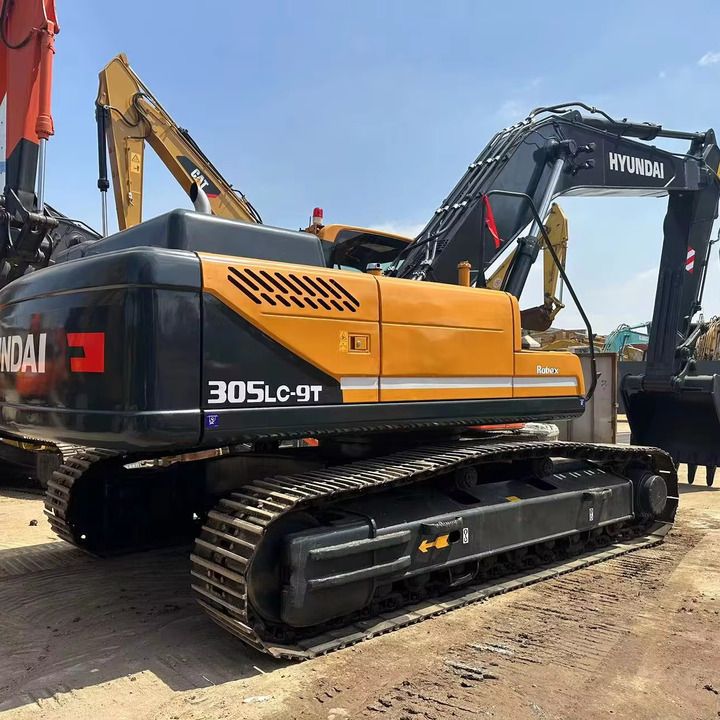2021 Hyundai 305LC-9T Crawler Excavator
