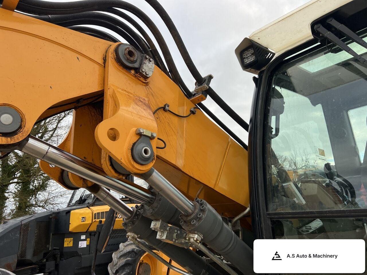 2021 Liebherr R914 COMPACT S Crawler Excavator