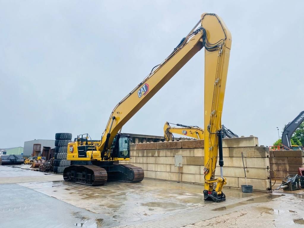 2022 Caterpillar 340 Crawler Excavator