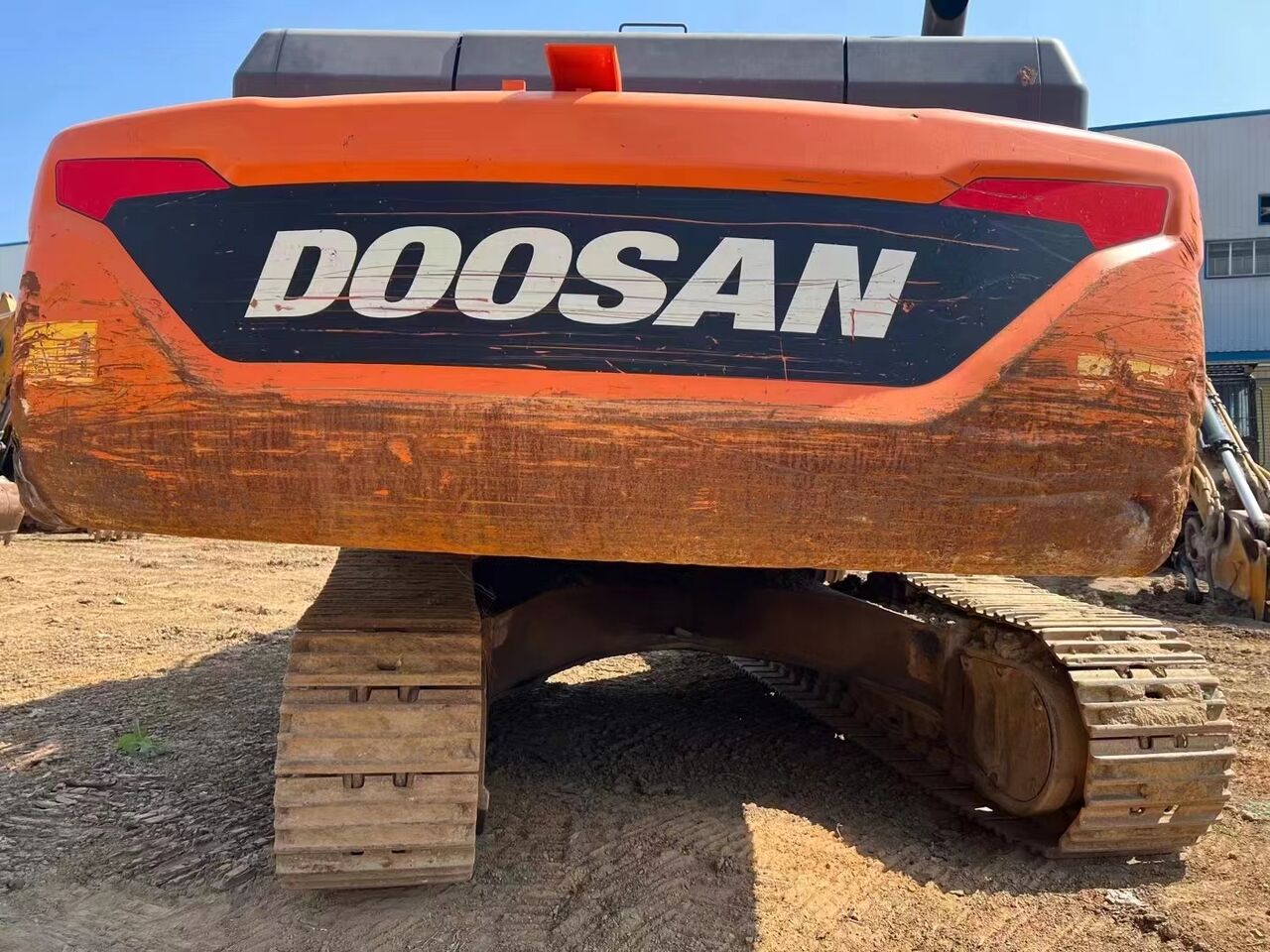 2022 Doosan DX420LC crawler excavator rear view