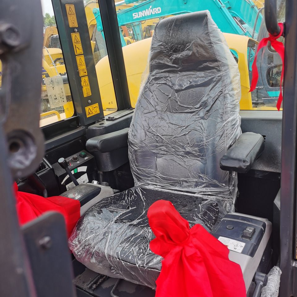 2022 Komatsu PC56 Mini Excavator 2022 Komatsu PC56 Mini Excavator