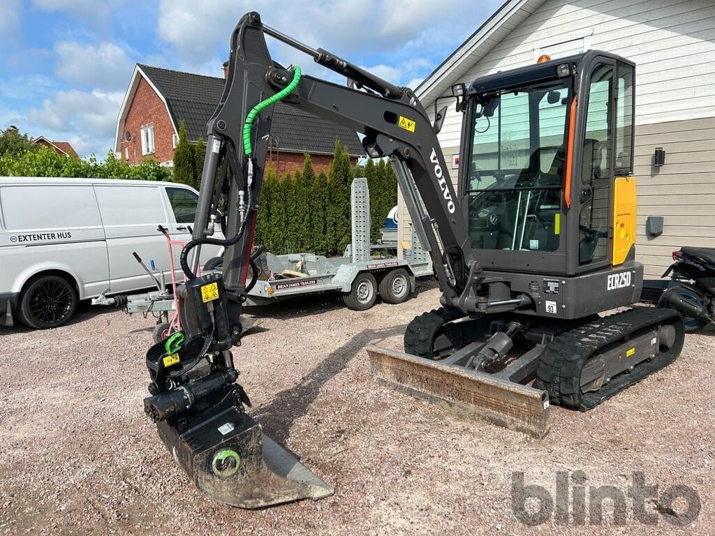 2022 Volvo EC25D Mini Excavator 2022 Volvo EC25D Mini Excavator