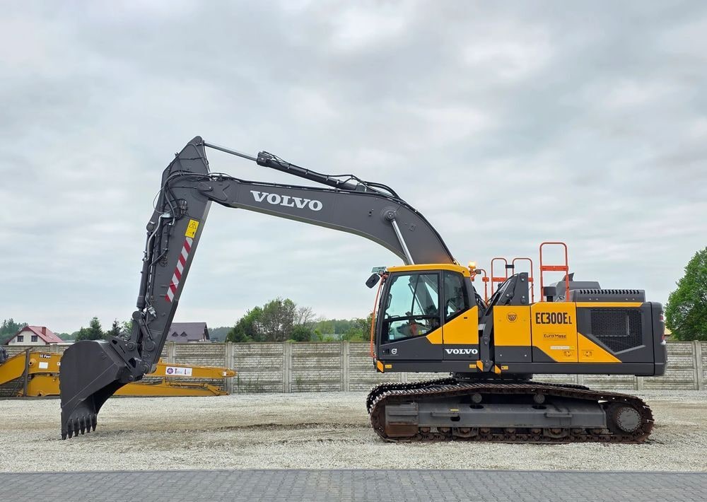 2022 Volvo EC300EL Crawler Excavator 2022 Volvo EC300EL Crawler Excavator