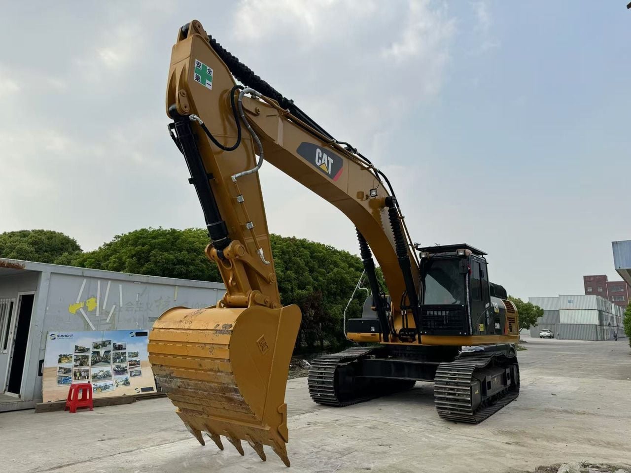 2023 Caterpillar 336D2 crawler excavator, front three-quarter view