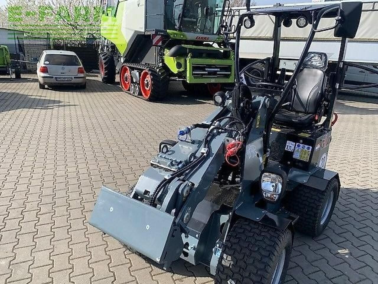 2023 Giant G1200 TELE Mini Excavator