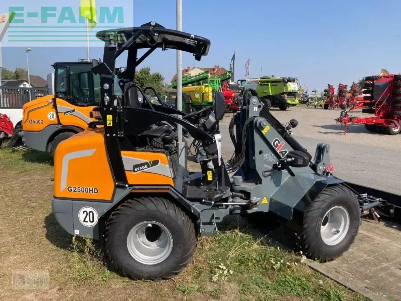 2023 Giant G2500 HD mini excavator, side profile view