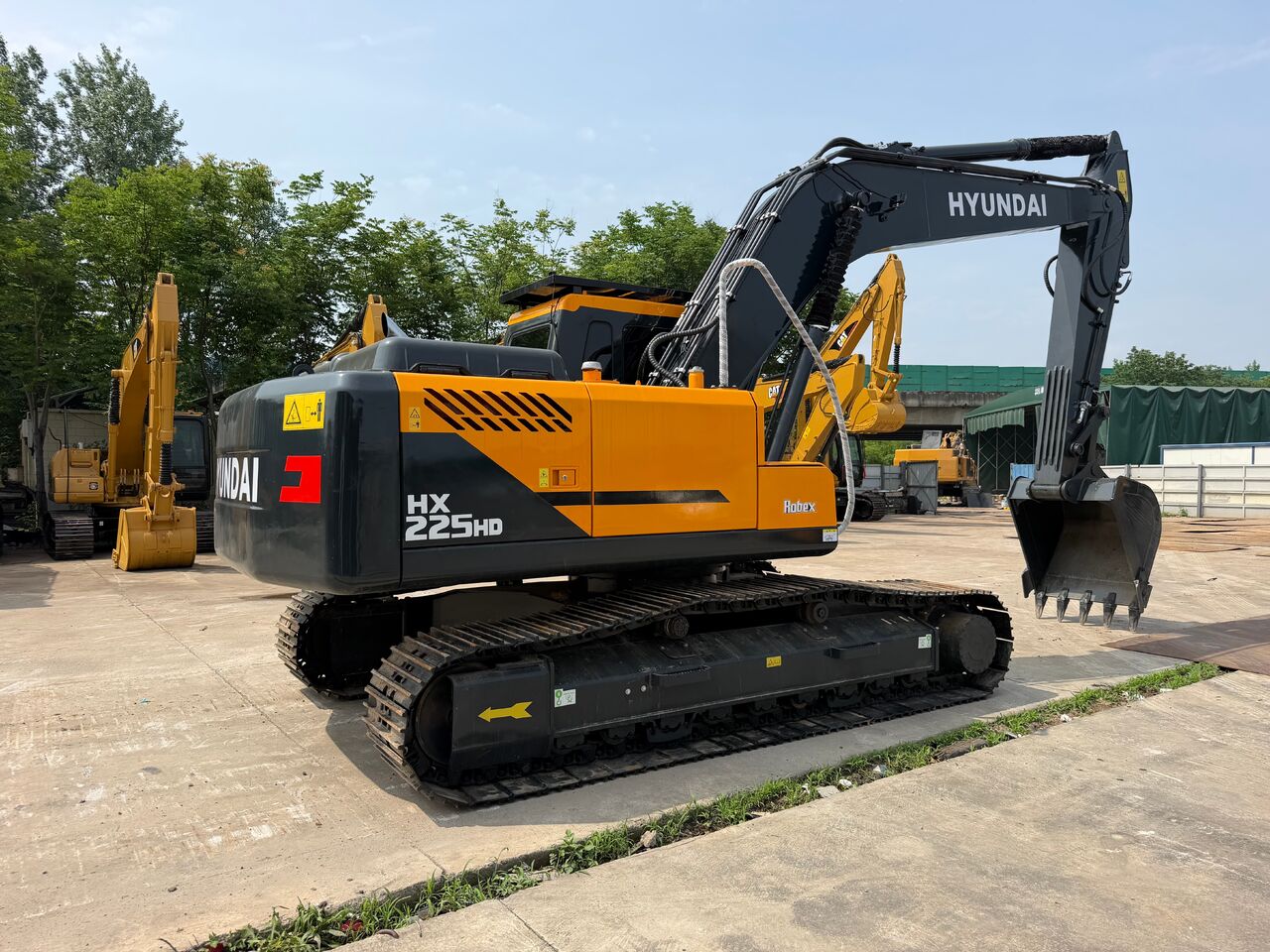 2023 Hyundai HX225HD Crawler Excavator 2023 Hyundai HX225HD Crawler Excavator