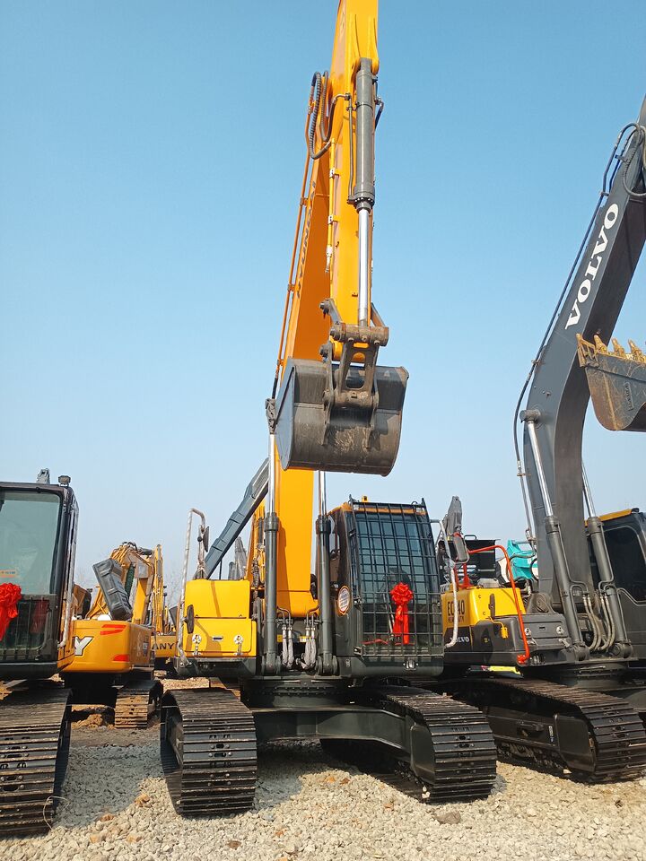 2023 Hyundai R220-9S Crawler Excavator