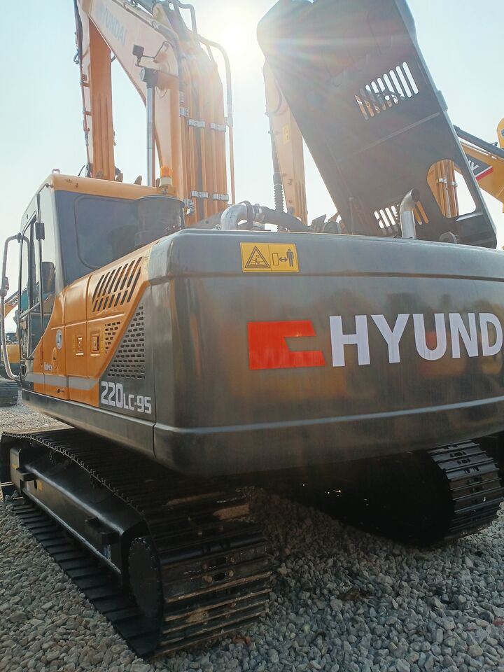 2023 Hyundai R220-9S Crawler Excavator