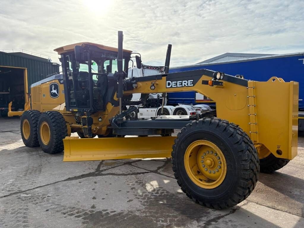 2023 John Deere 670G Crawler Excavator