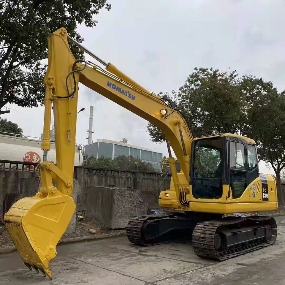 2023 Komatsu PC130