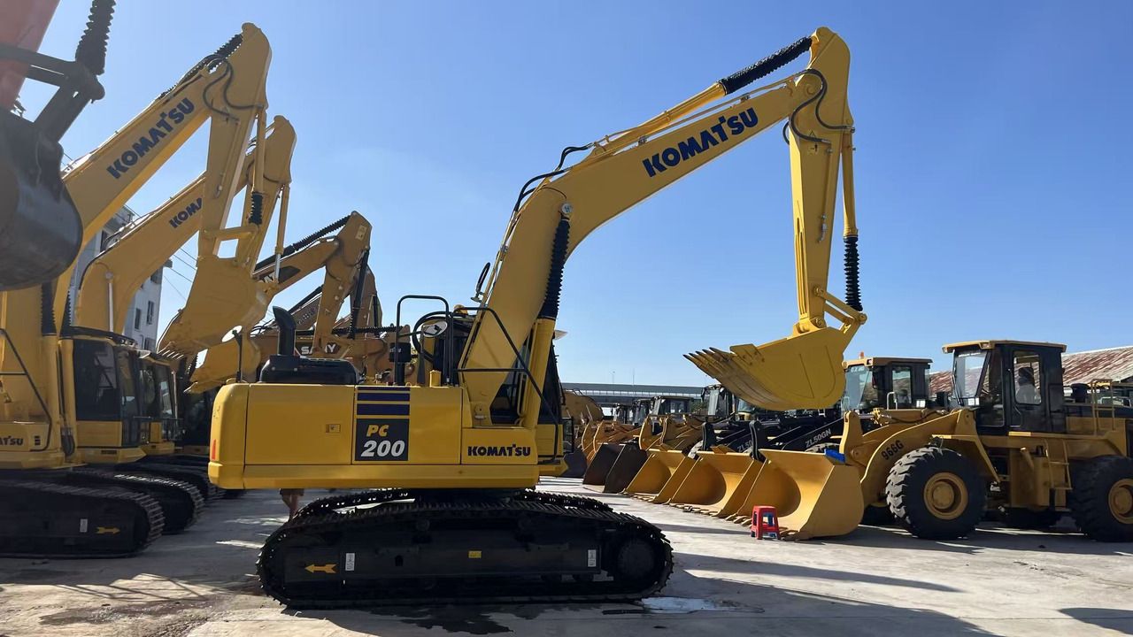 2023 Komatsu PC200-8 Crawler Excavator
