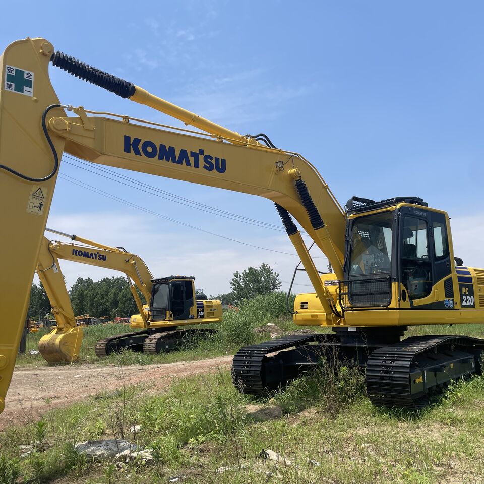 2023 Komatsu PC220-8 Crawler Excavator