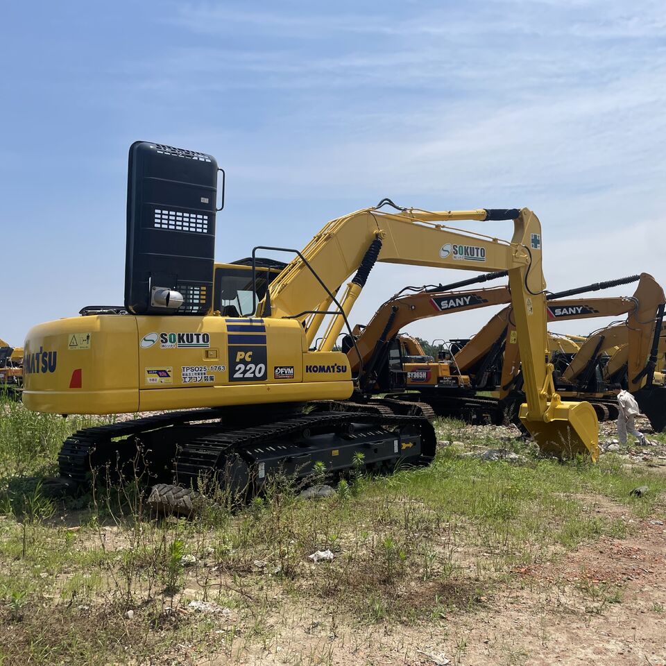 2023 Komatsu PC220-8 Crawler Excavator