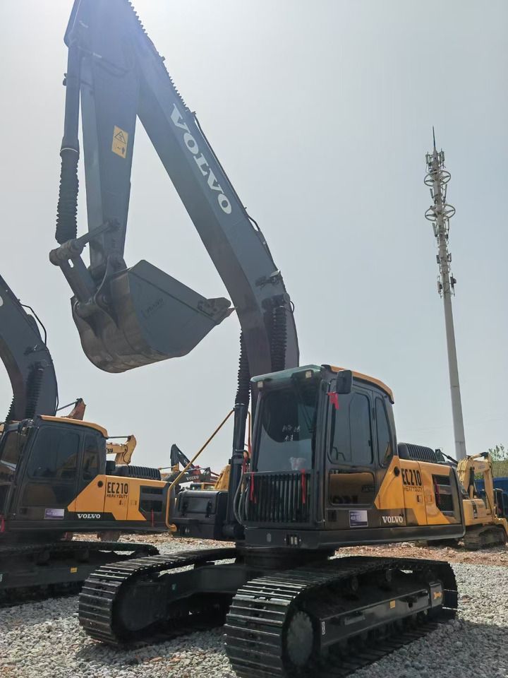 2023 Volvo EC210 Crawler Excavator
