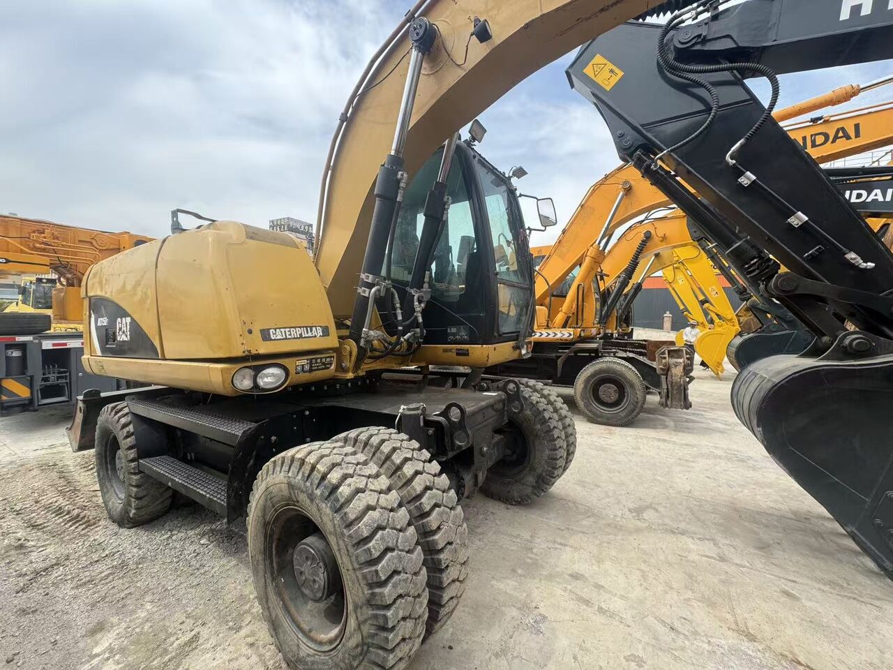 2024 Caterpillar 315D Crawler Excavator