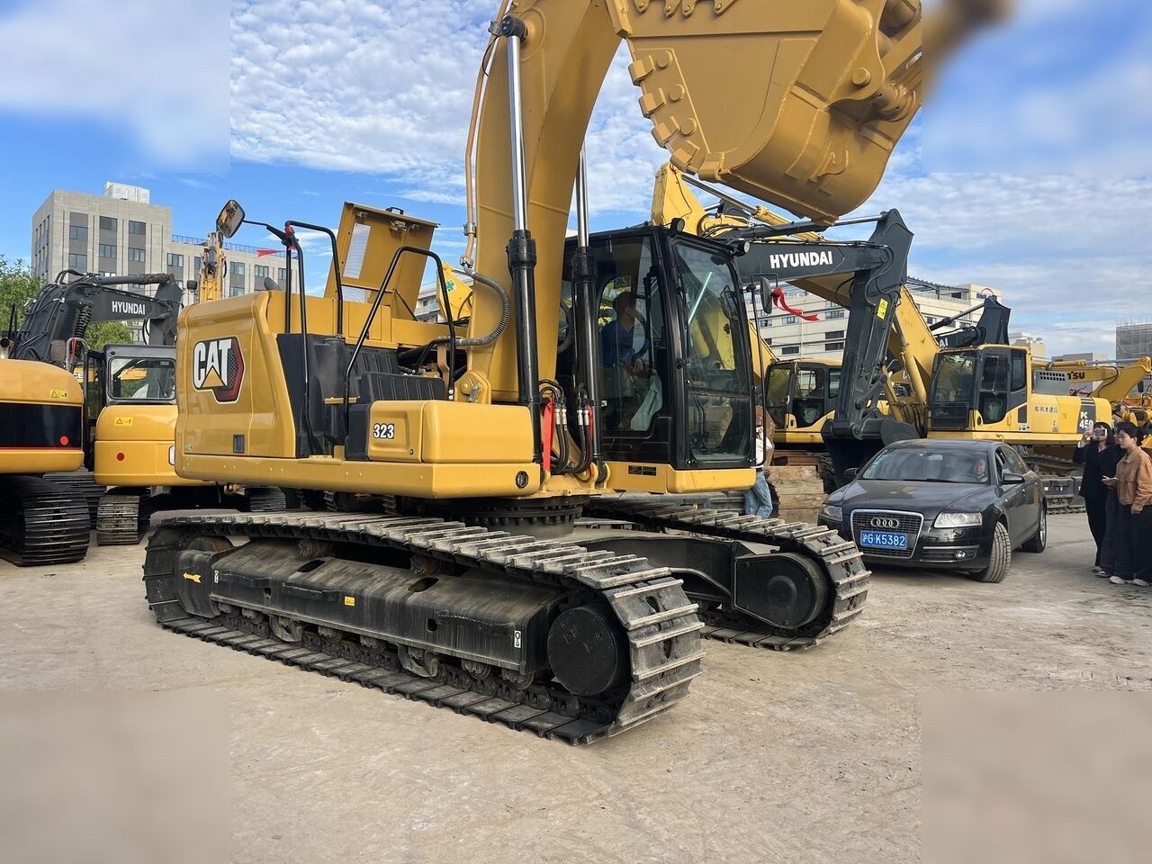2024 Caterpillar 323 Crawler Excavator 2024 Caterpillar 323 Crawler Excavator