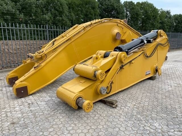 2024 Caterpillar 390 Crawler Excavator