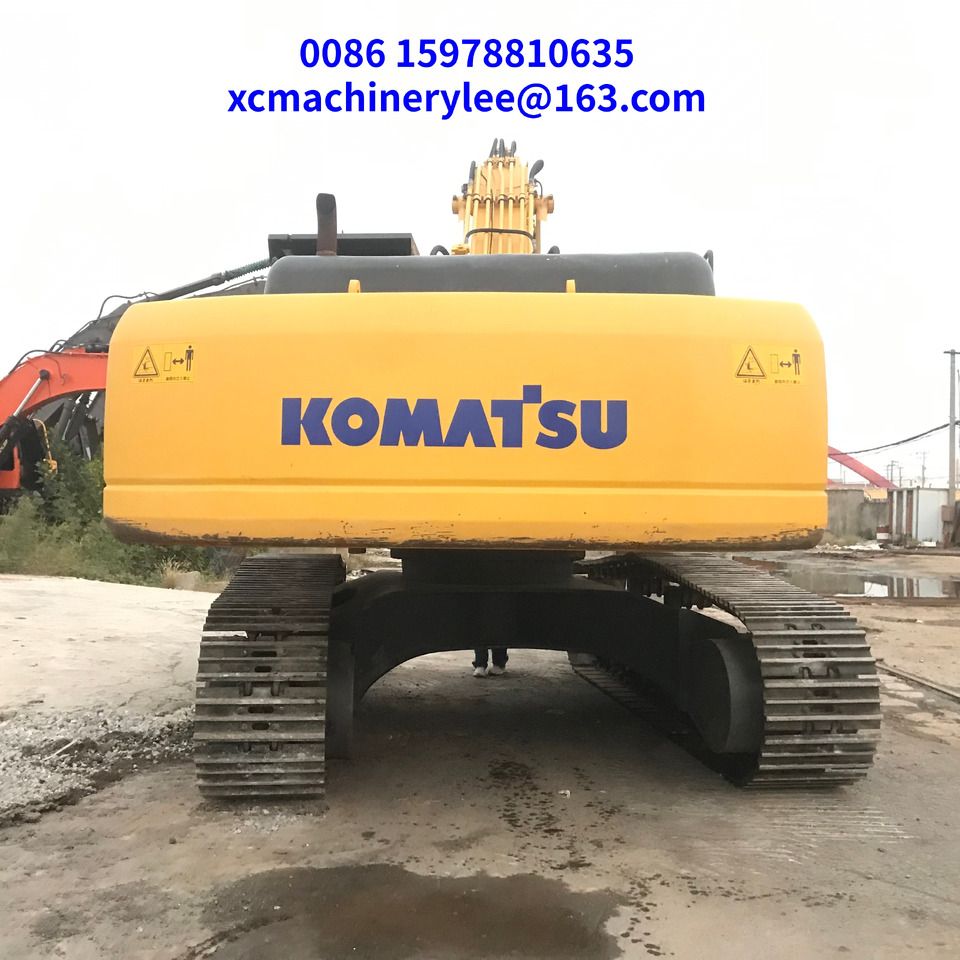 2024 Komatsu crawler excavator rear view 2024 Komatsu crawler excavator rear view