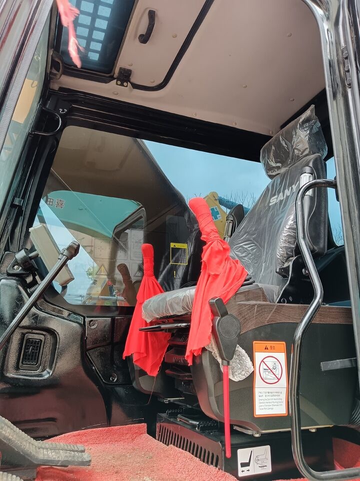 2024 Sany 235H Crawler Excavator 2024 Sany 235H Crawler Excavator