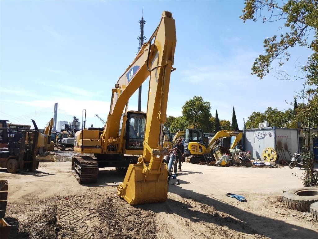2025 Caterpillar 320B Crawler Excavator