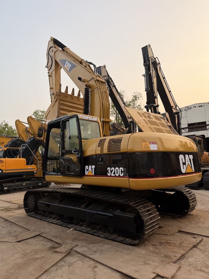 2025 Caterpillar 320CL Crawler Excavator
