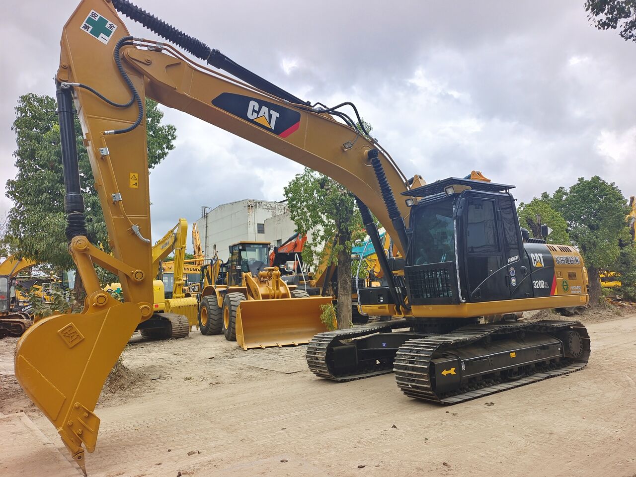 2025 Caterpillar 320D Crawler Excavator
