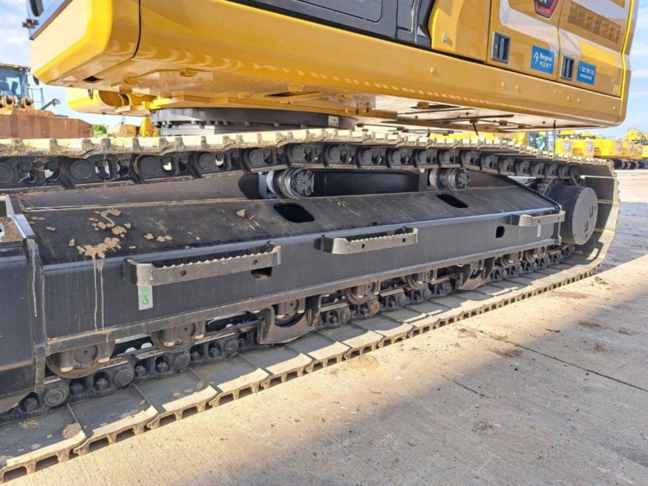 2025 Caterpillar 323-07 Crawler Excavator