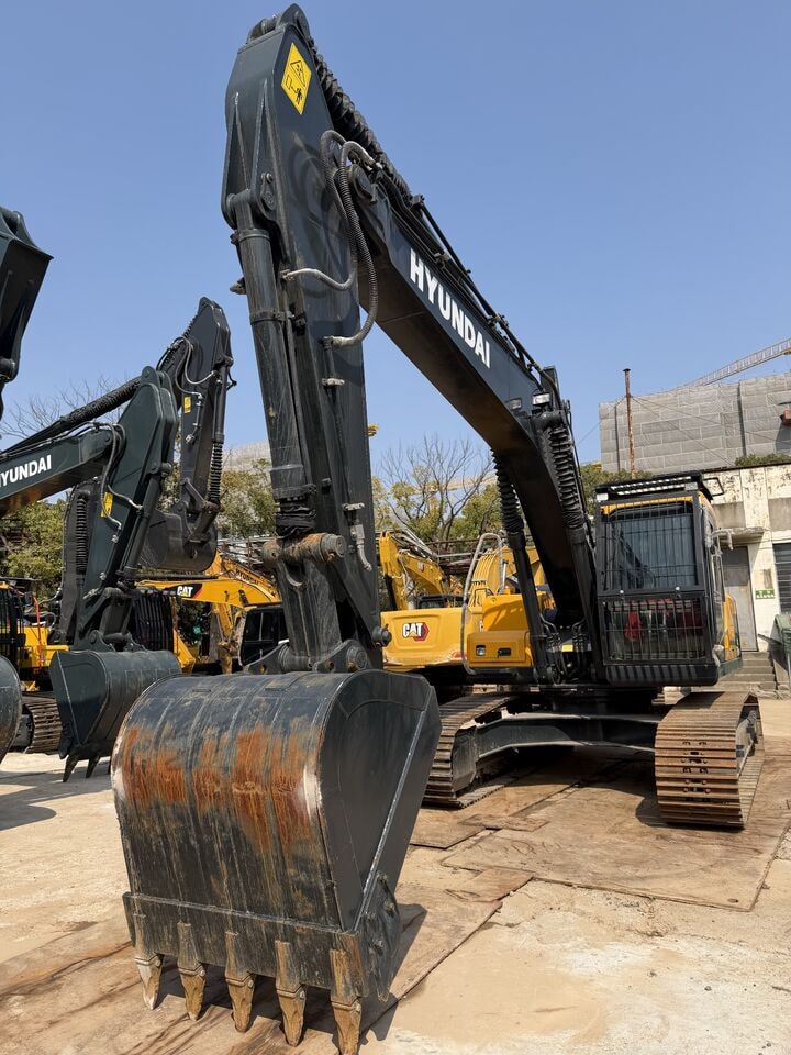 2025 Hyundai HX220HD Crawler Excavator 2025 Hyundai HX220HD Crawler Excavator