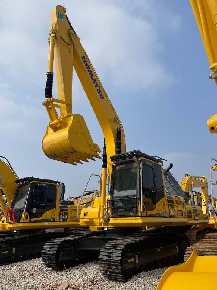 2025 Komatsu PC200-8 Crawler Excavator 2025 Komatsu PC200-8 Crawler Excavator