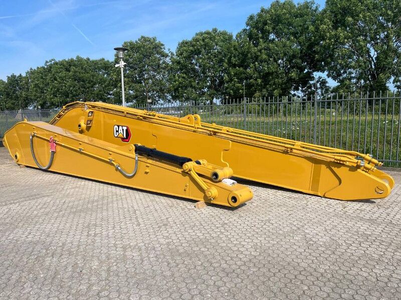 2026 Caterpillar 390 Crawler Excavator