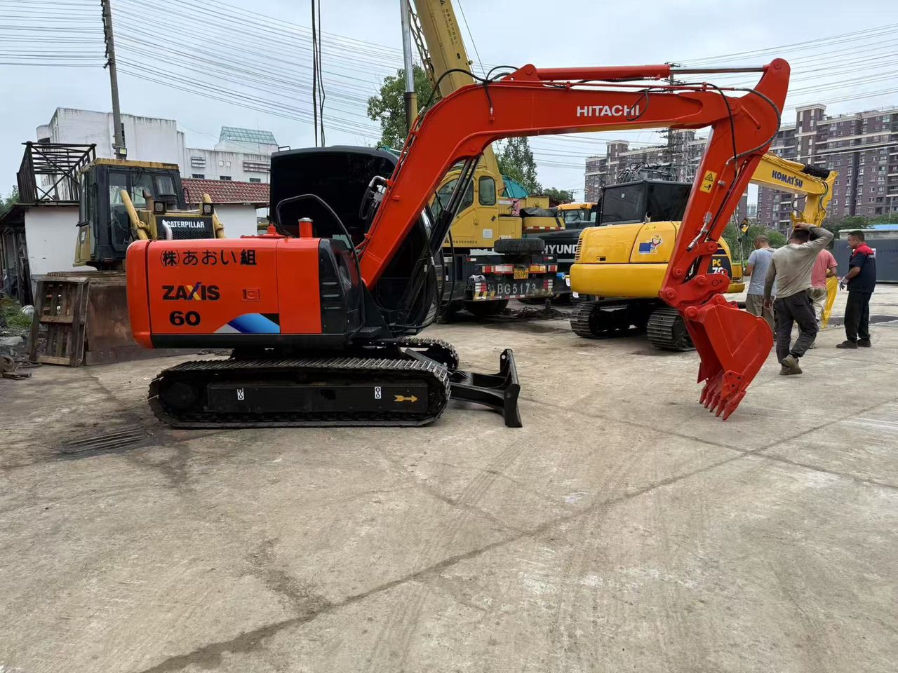 2013 Hitachi Zaxis 60 mini excavator, side view 2013 Hitachi Zaxis 60 mini excavator, side view