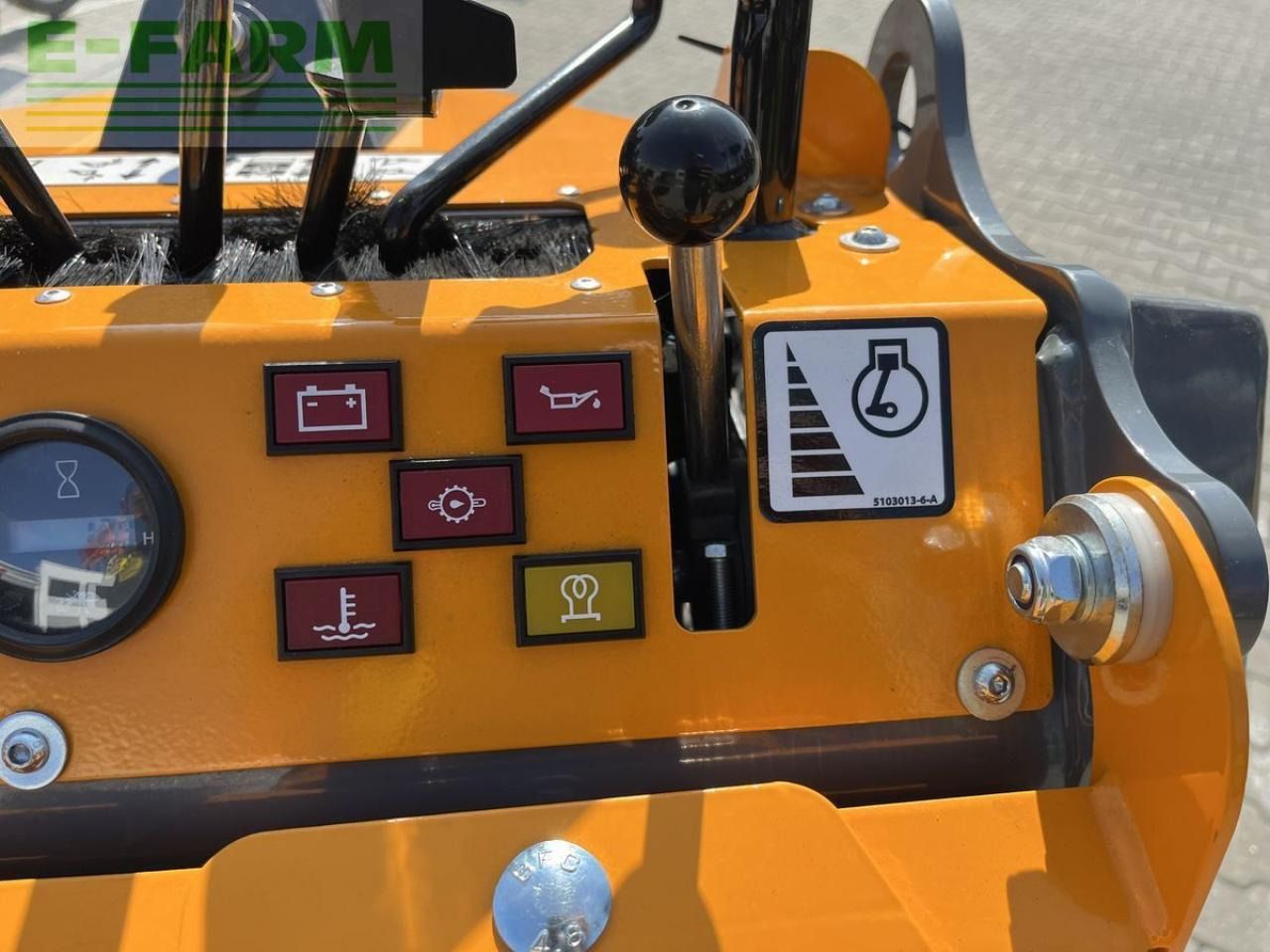 2023 Giant SK 202D mini excavator operator control panel 2023 Giant SK 202D mini excavator operator control panel