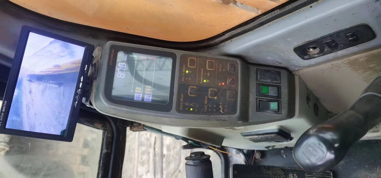 2023 Hyundai R210W-7 wheel excavator interior cab display 2023 Hyundai R210W-7 wheel excavator interior cab display