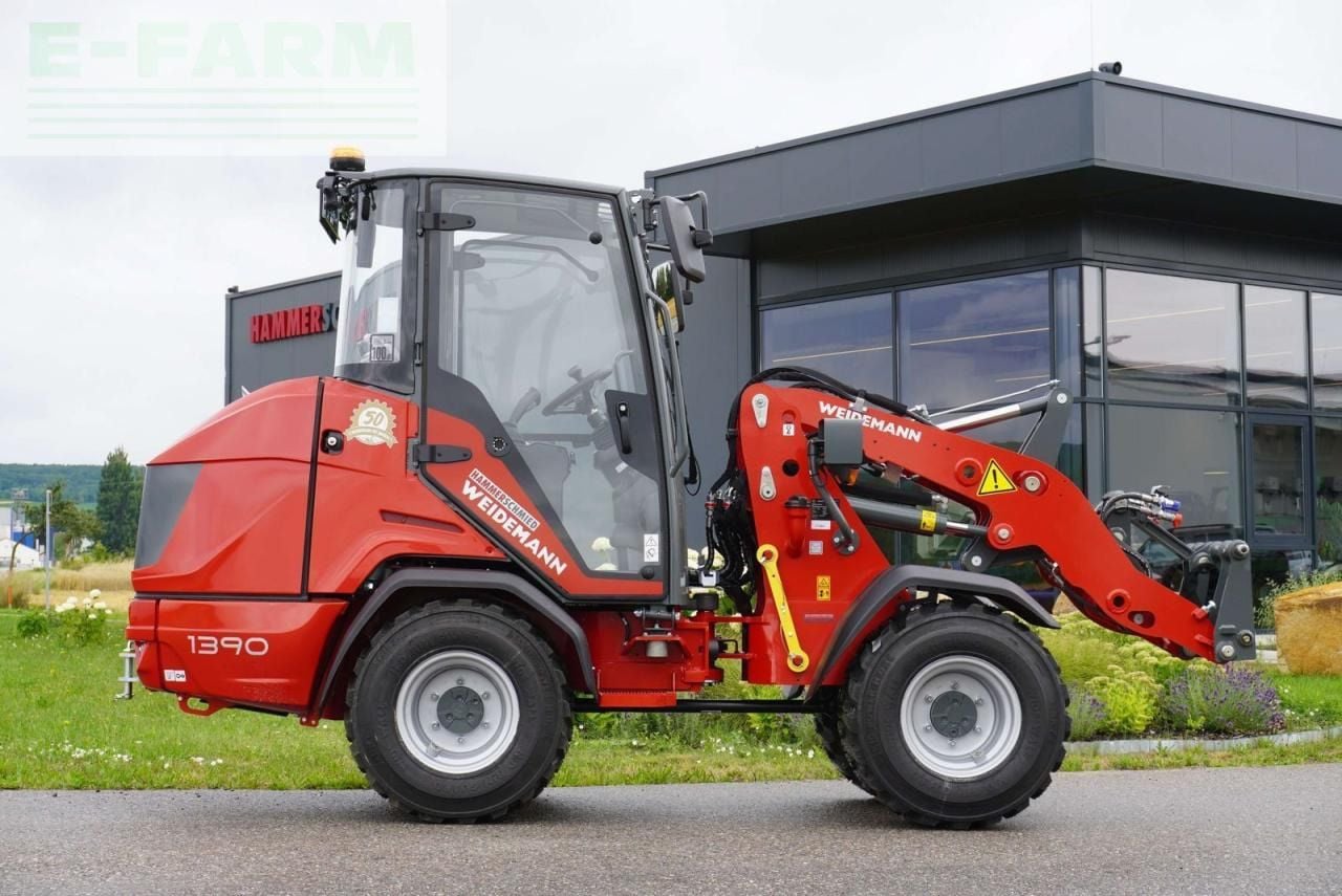 2025 Weidemann 1390 wheel loader, side view 2025 Weidemann 1390 wheel loader, side view