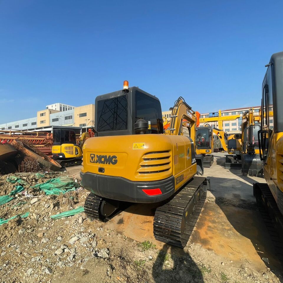2024 XCMG XE60DA mini excavator rear view