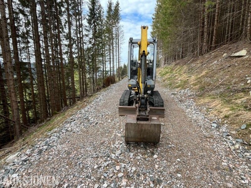 2013 Wacker Neuson ET24 VDS mini excavator, front view