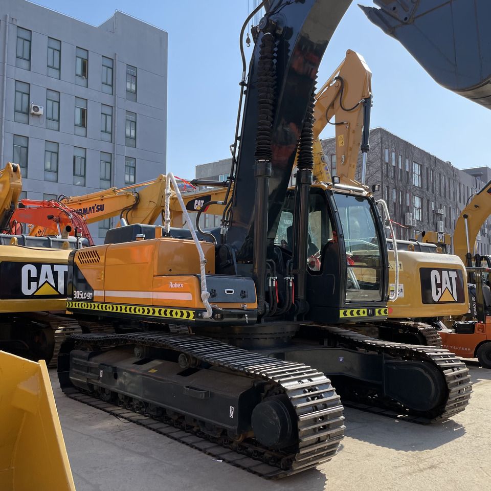 2023 Hyundai R305LC-9T crawler excavator, front three-quarter view