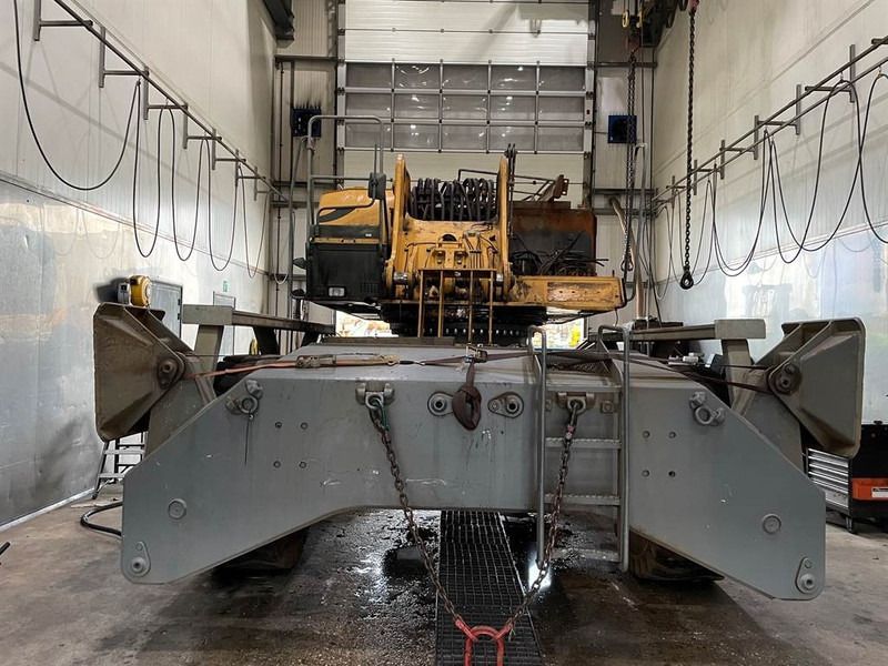 2012 Liebherr LH 80 material handler, rear view