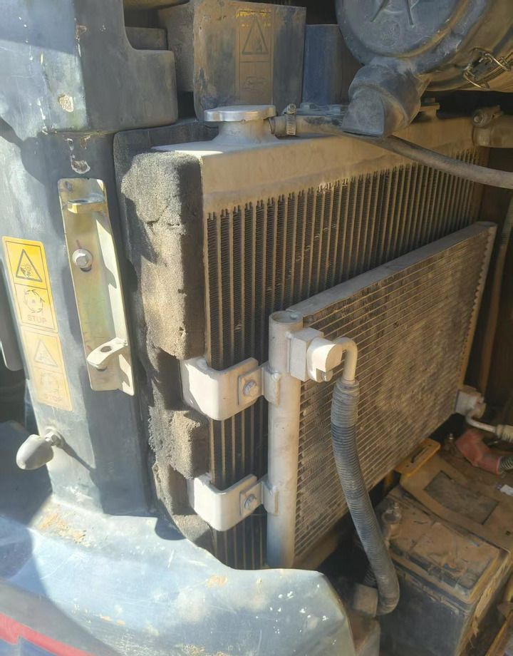 2020 XCMG XE35U crawler excavator engine compartment radiator detail