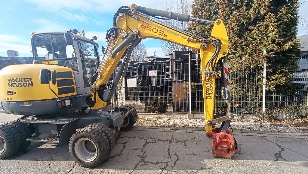 2015 Wacker Neuson 6503-2 wheel excavator side view