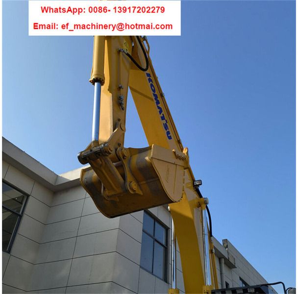 2023 Komatsu PC400-7 crawler excavator boom and bucket view