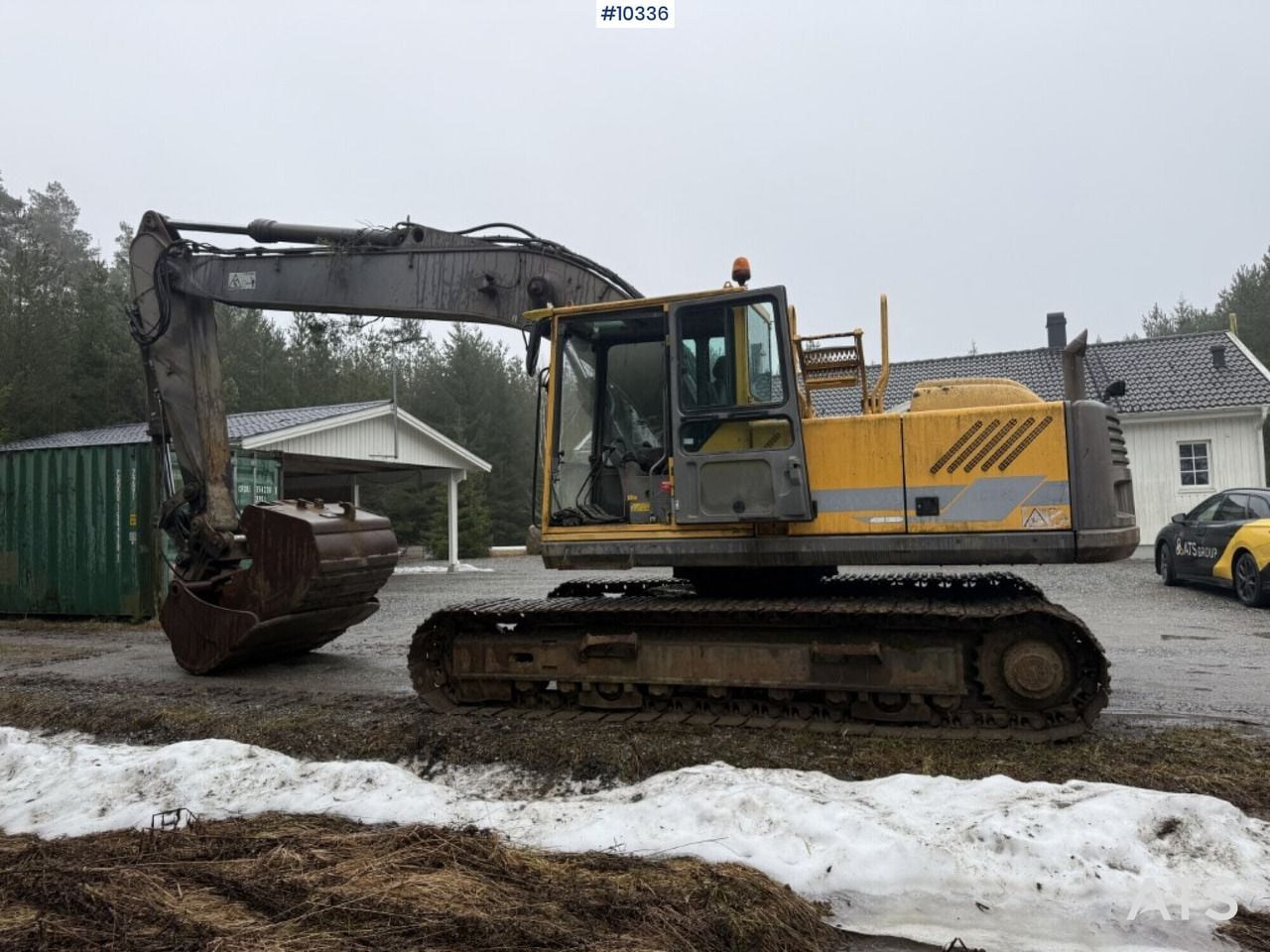 1998 Volvo EC280 crawler excavator, side view