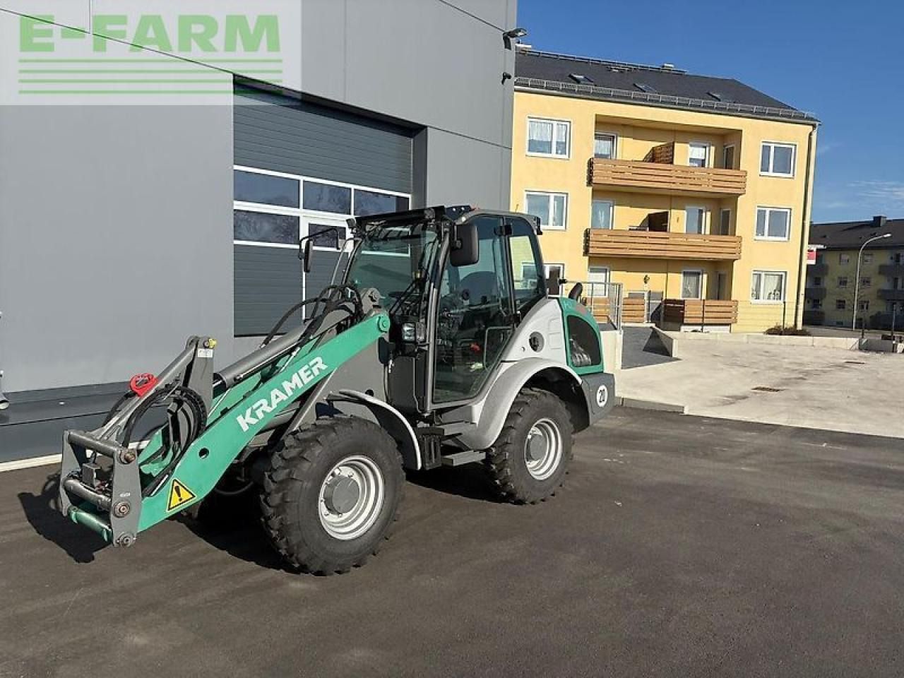 2023 Kramer KL33.5 wheel loader, front three-quarter view 2023 Kramer KL33.5 wheel loader, front three-quarter view