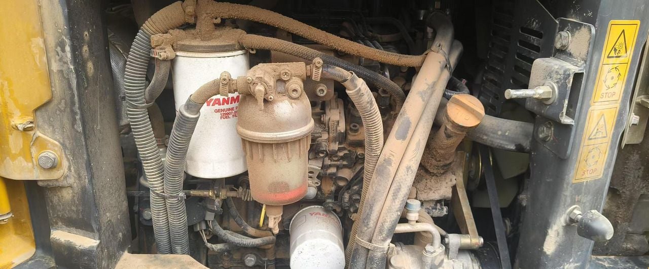 2020 XCMG XE35U crawler excavator engine compartment detail