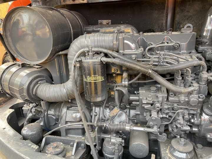 2018 Doosan DH55 crawler excavator engine compartment view 2018 Doosan DH55 crawler excavator engine compartment view