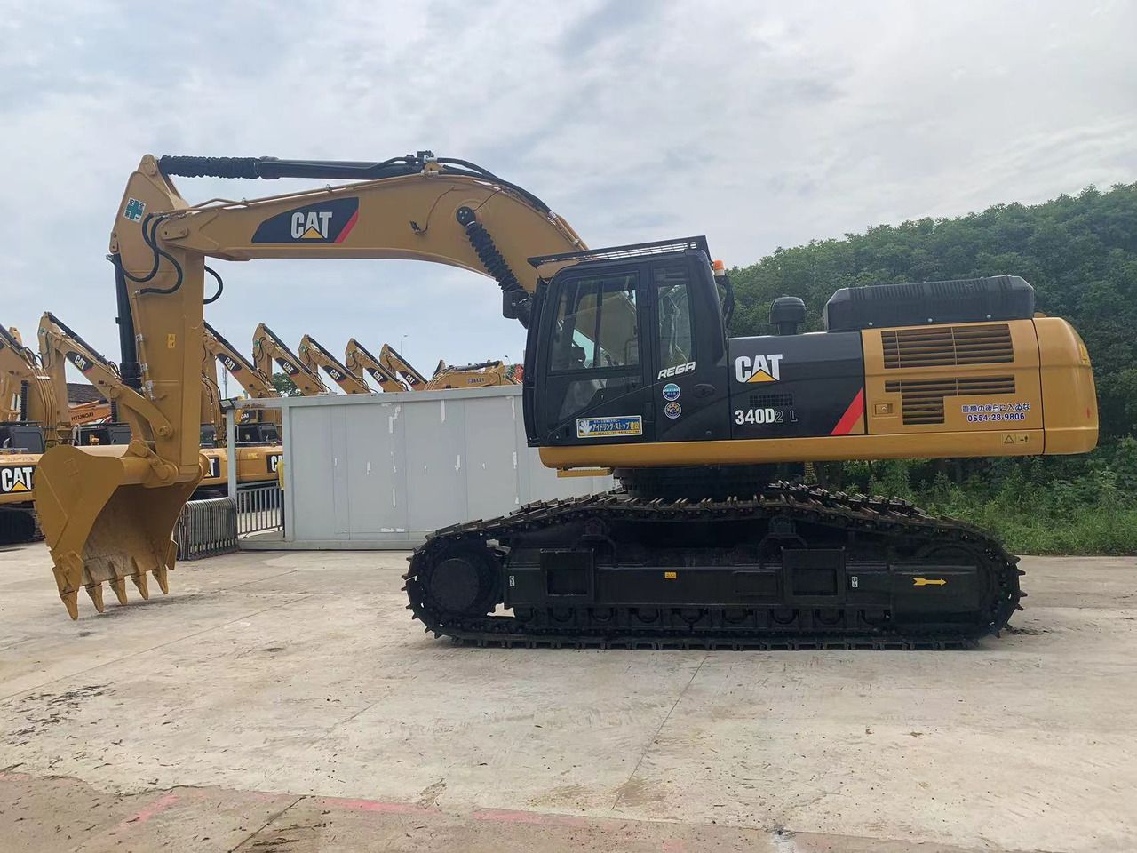 2022 Caterpillar 340D2 L crawler excavator, side view