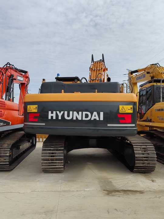 2023 Hyundai R305LC-9T crawler excavator rear view