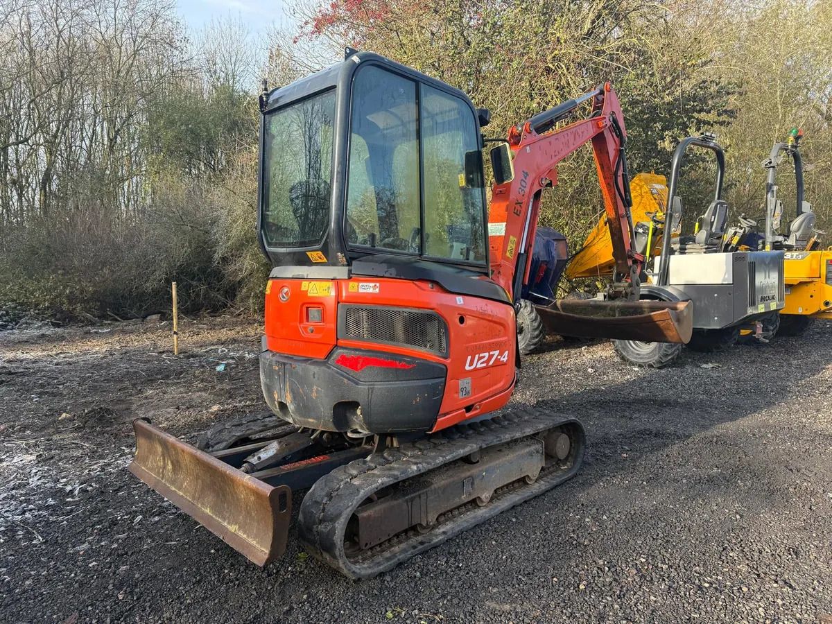 2018 Kubota U27-4 mini excavator, front three-quarter view